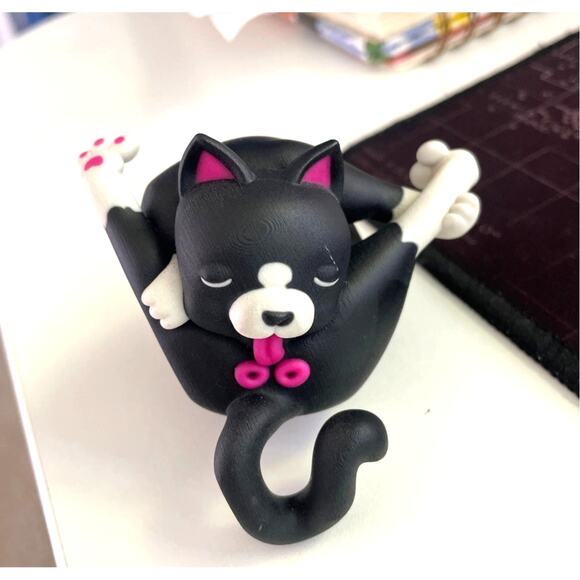 Funny 3D Printed Black Cat Figurine – Cute Novelty Cat Gift - Picture 2 of 8